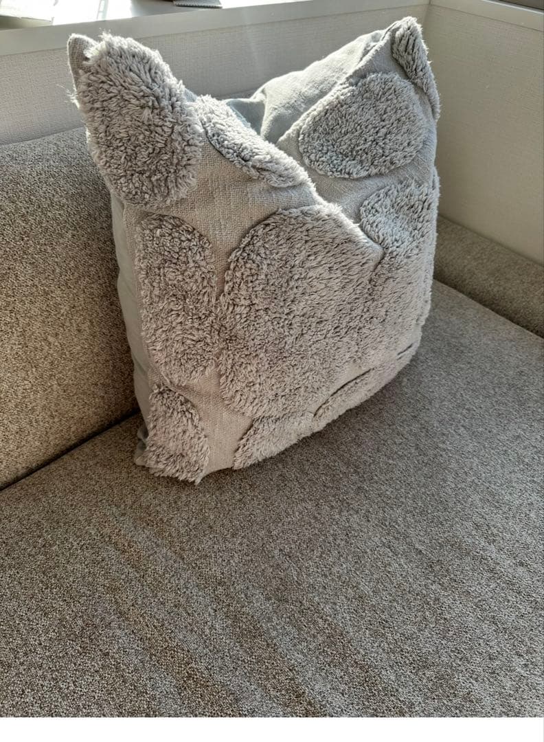 いつこ　Boconcept Tufted 2つ二万円 販売　袋付き