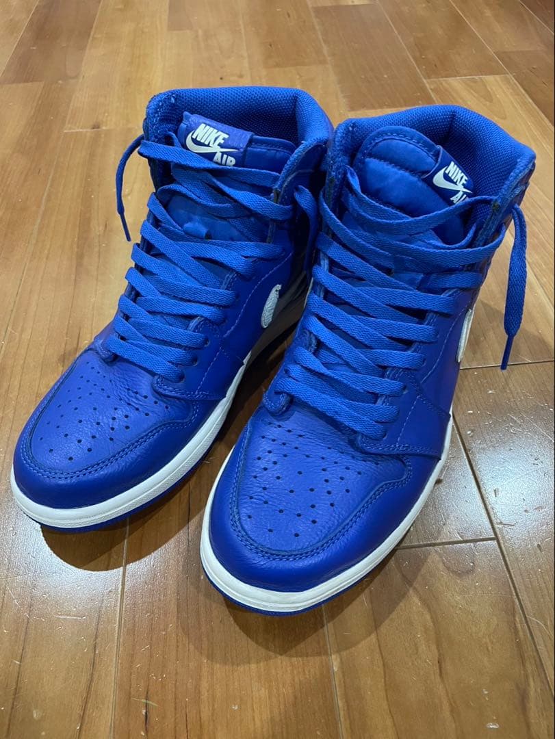 Nike Air Jordan 1 ハイパーロイヤル