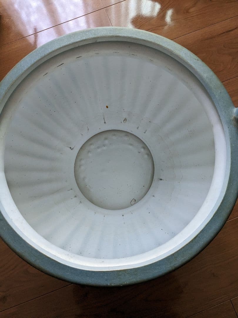 イタリア製　大型　鉢カバー