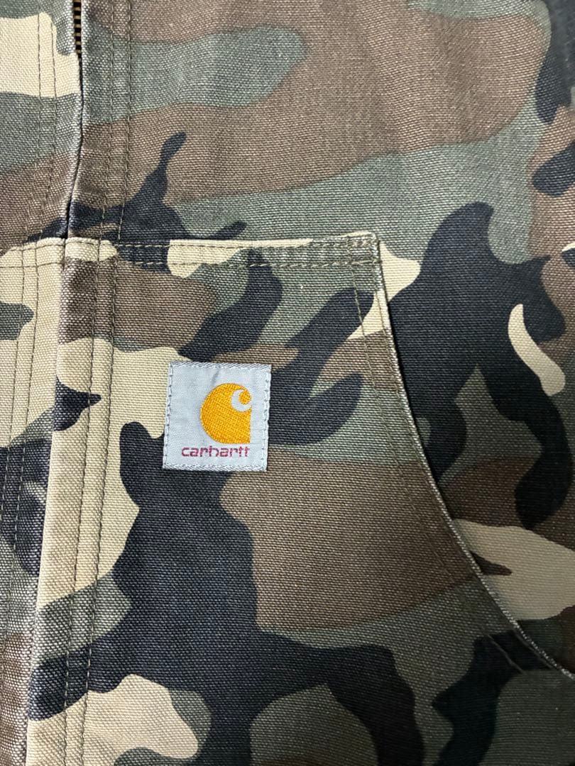 Carhartt フルジップパーカー 迷彩柄 カモフラ柄
