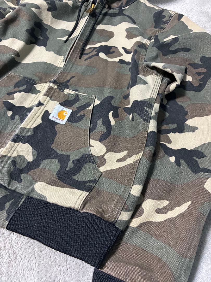 Carhartt フルジップパーカー 迷彩柄 カモフラ柄