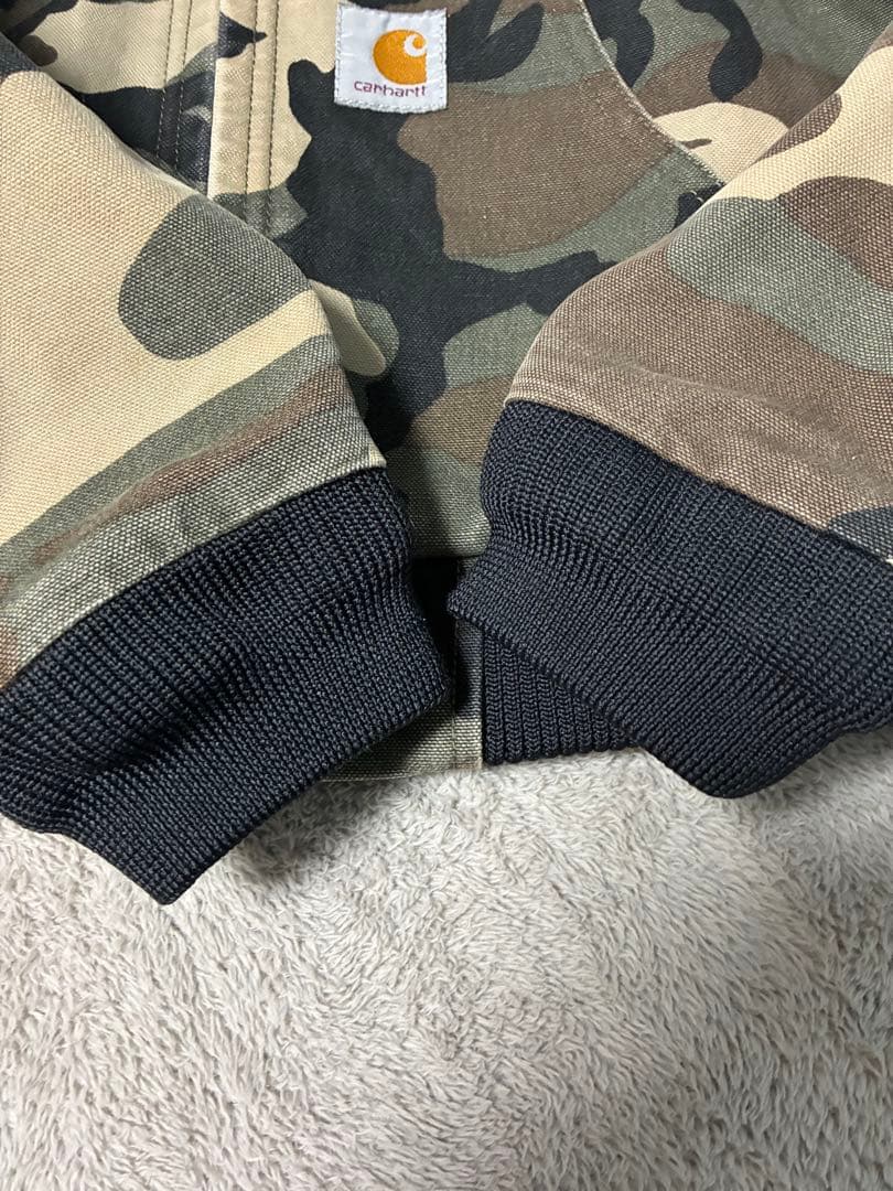 Carhartt フルジップパーカー 迷彩柄 カモフラ柄