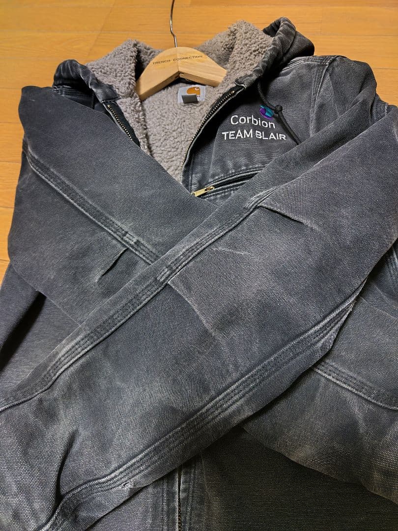 Carhartt シエラジャケット　黒フェード