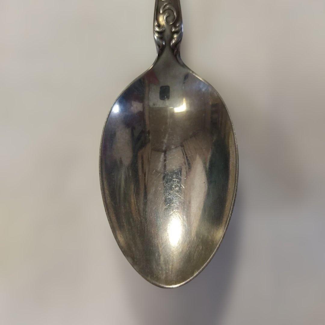 銀製。STERLING。シルバーSILVER。 スプーン。ワシントン山。約20g