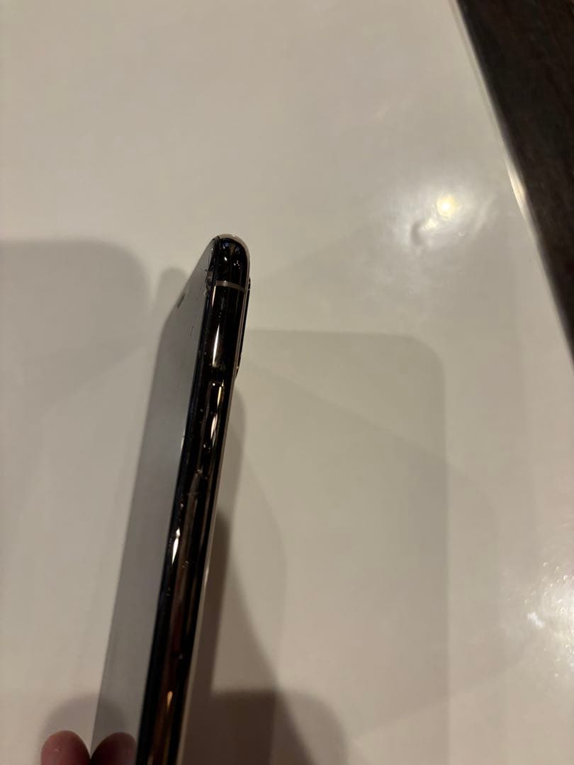 Apple iPhone Xs ゴールド 本体