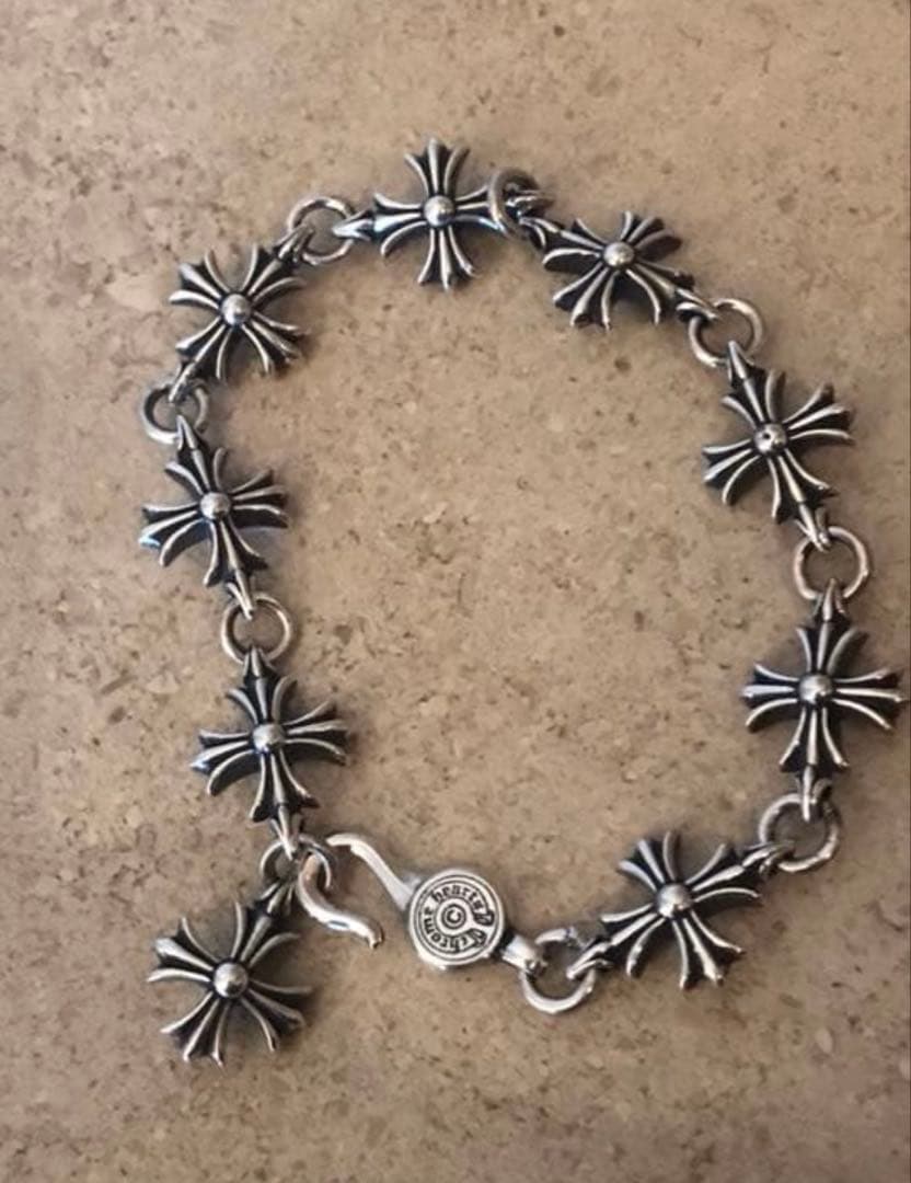 クロムハーツ カットアウト CHプラスブレスレット