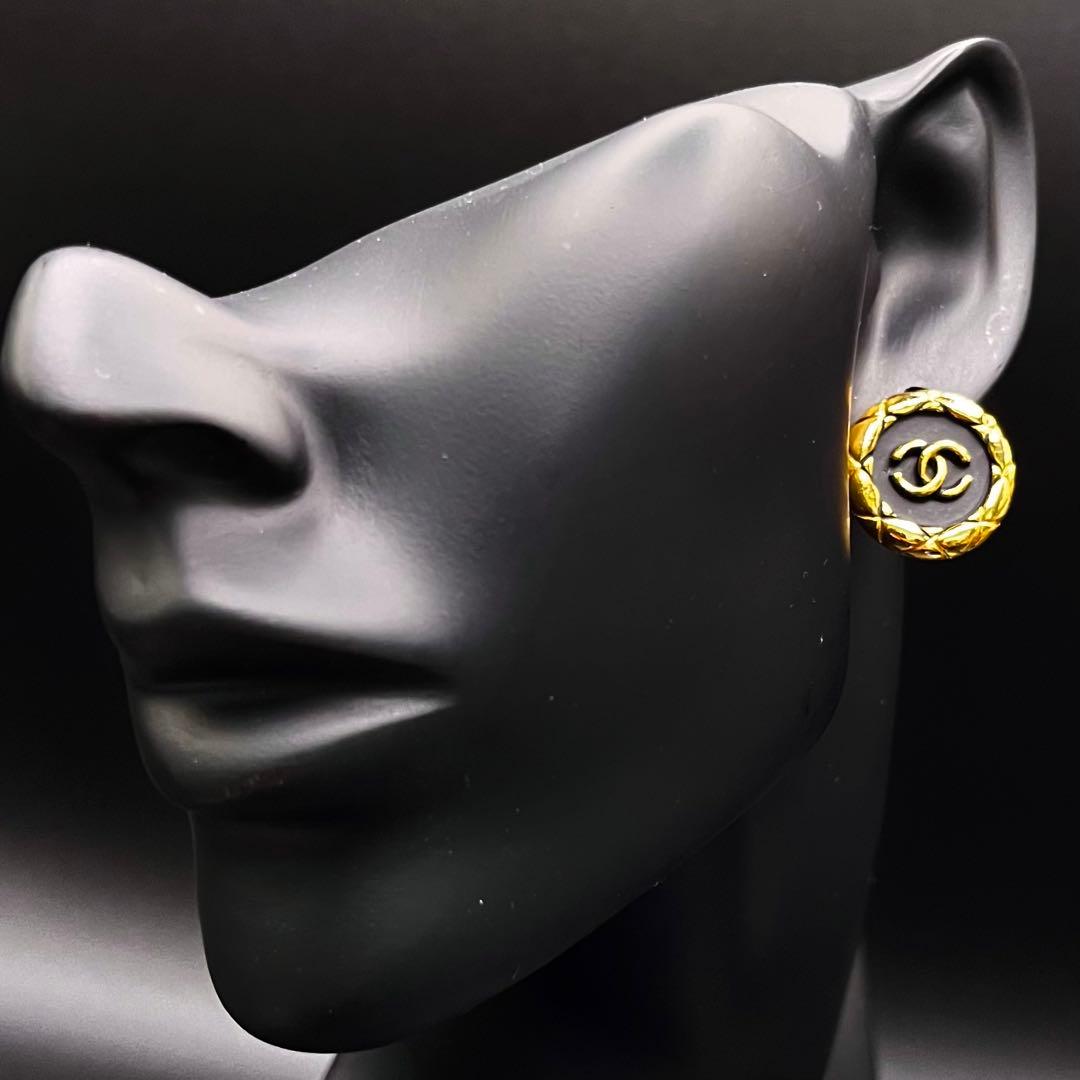 希少 ヴィンテージ シャネル ピアス ココマーク マトラッセ ブラック×ゴールド
