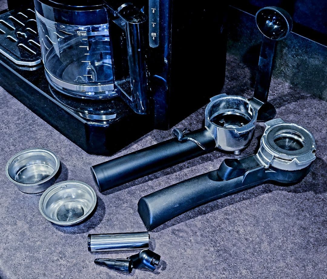 ル*ー様 【美品】Delonghi デロンギ BCO410J-B コーヒーメーカ