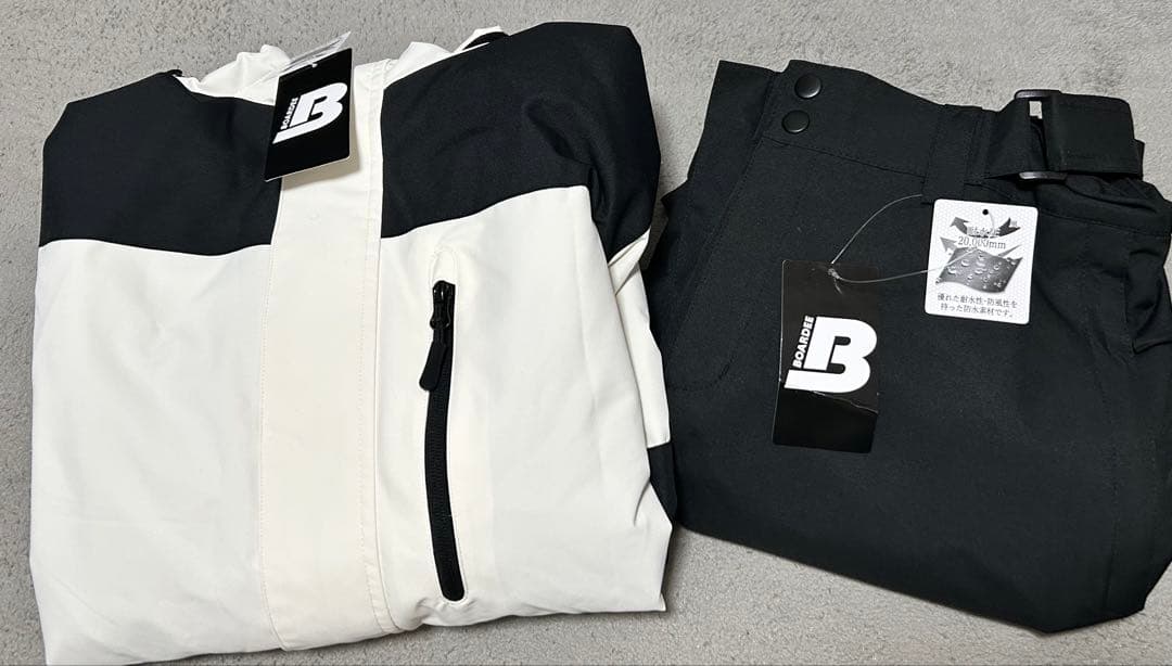 BOARDDEE スノーボードウェアー　上下　M ホワイト/ブラック