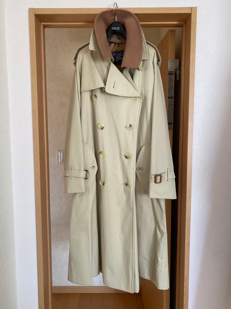 バーバリートレンチコート(インナーコート、襟付き取り外し可能)