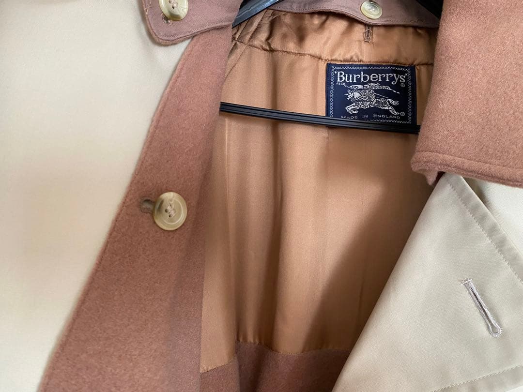 バーバリートレンチコート(インナーコート、襟付き取り外し可能)
