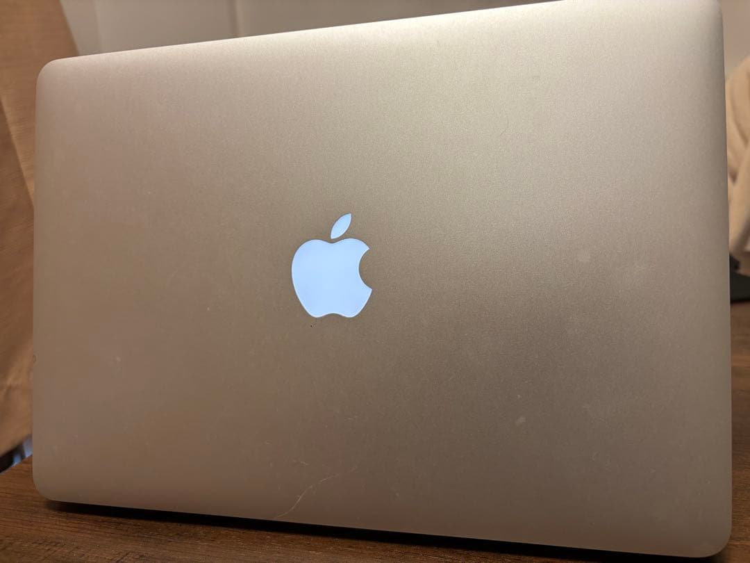 MacBookAir13 Earlyメモり8 SSD 250GB Core i5