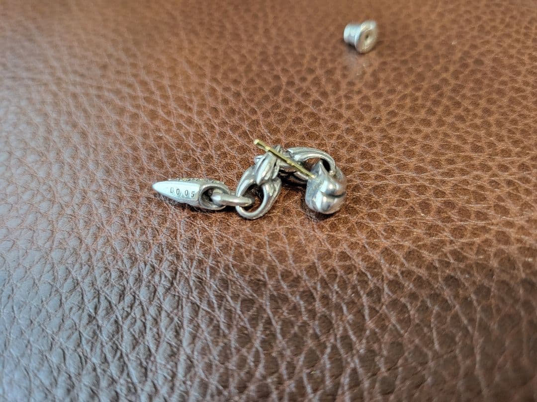 ブラッディマリー　Bloody Mary　ピアス　Dark　ダーク　ダイヤモンド