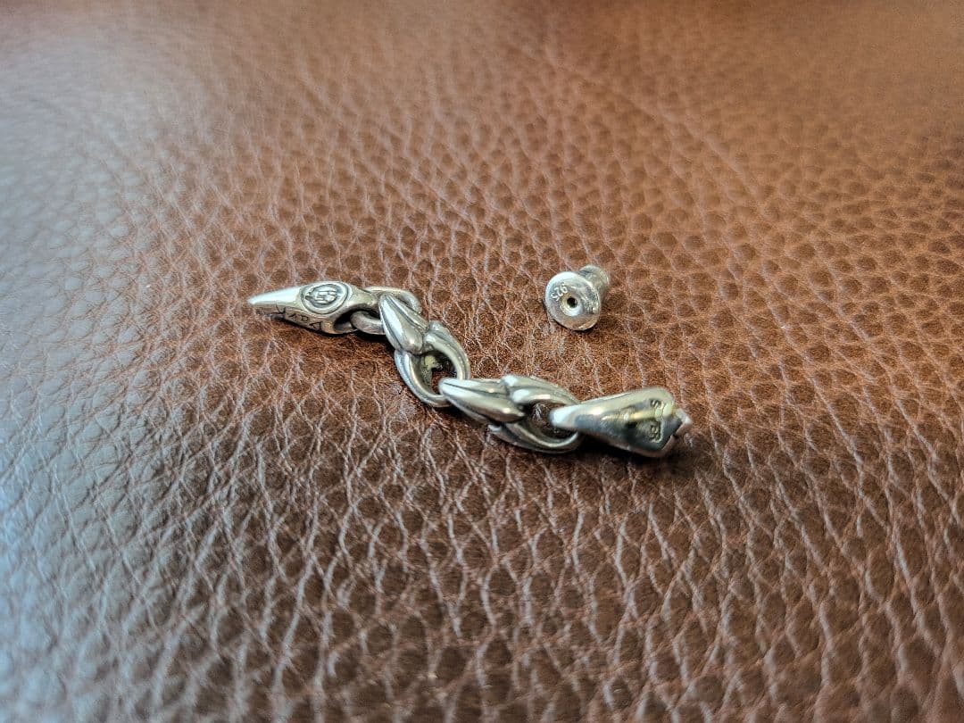 ブラッディマリー　Bloody Mary　ピアス　Dark　ダーク　ダイヤモンド