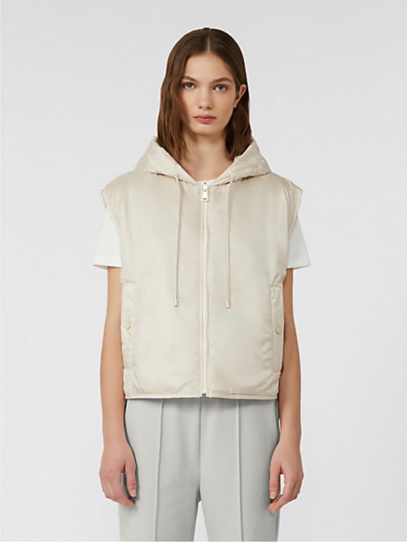 ウィークエンドマックスマーラリバーシブルキャンパスジレ