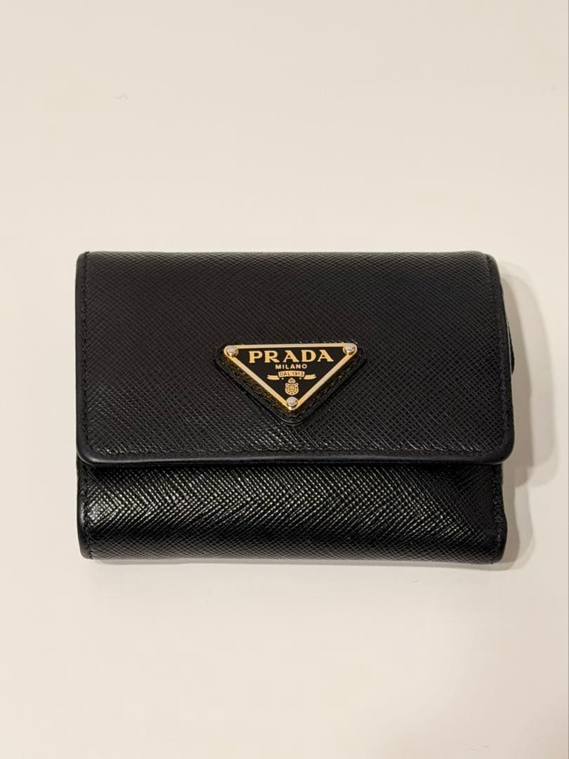 【箱付き】PRADA ブラックレザー 三つ折り財布