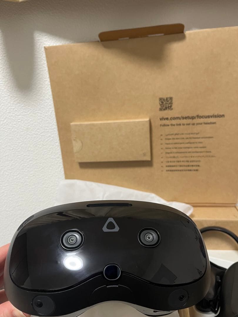 VIVE FOCUS VISION VRヘッドセット