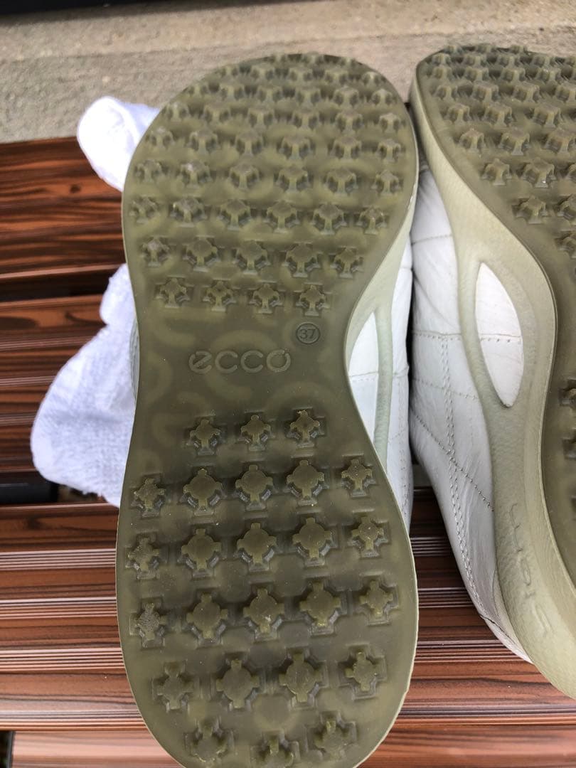 美品 ECCO ゴルフシューズ 37 23.5cm スパイクレス