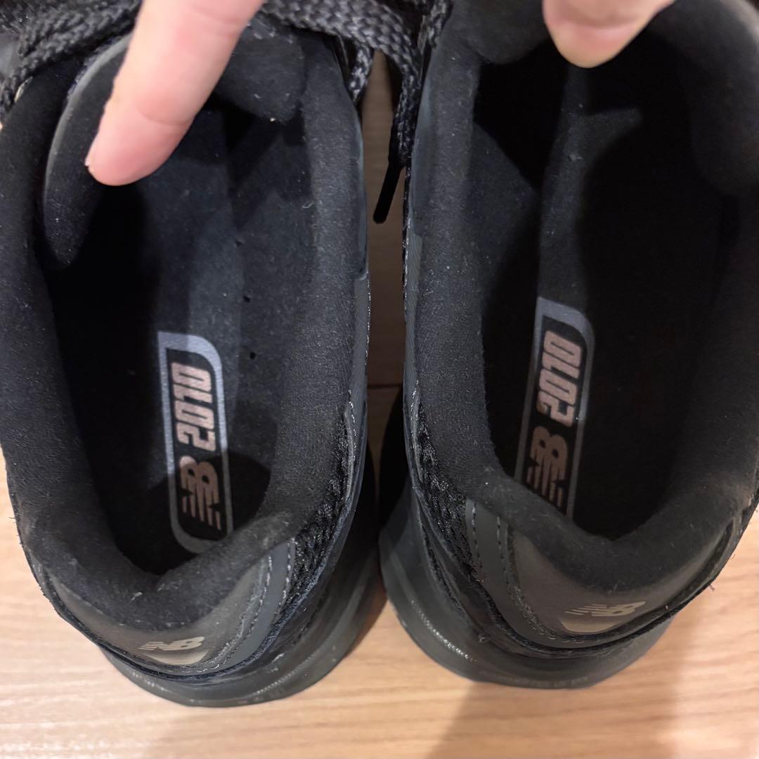 New Balance ブラック スニーカー Abzorb2010