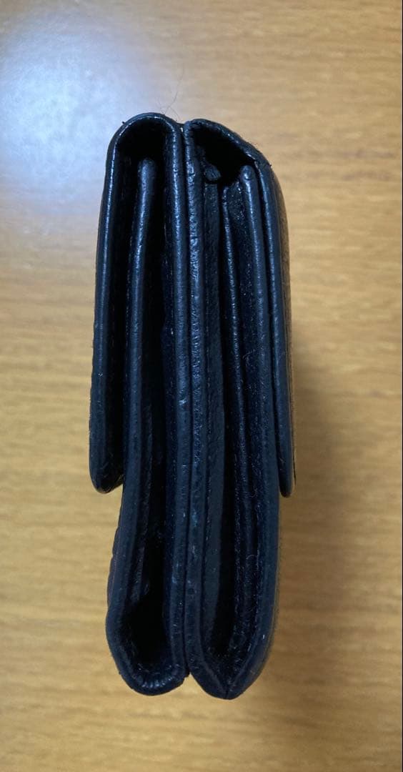 CHANELココマーク二つ折り財布ブラックリペア済み