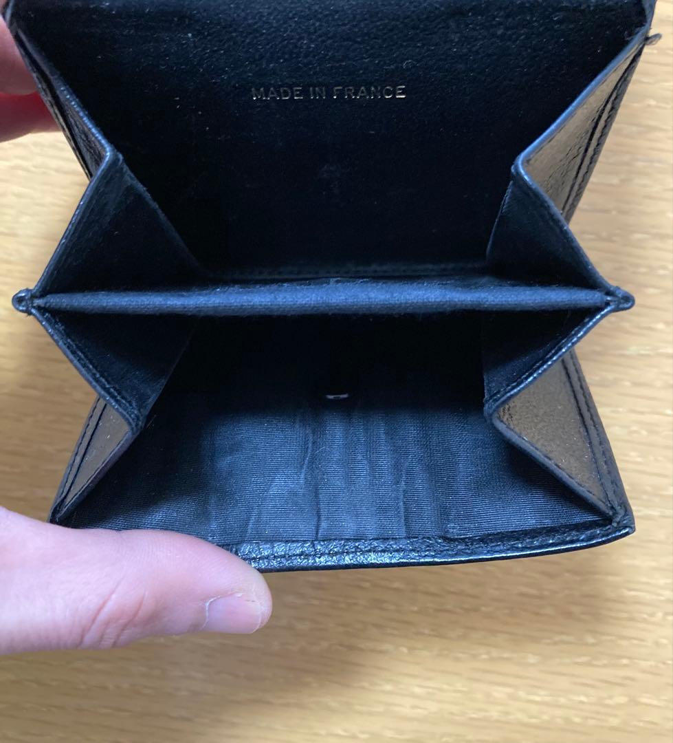 CHANELココマーク二つ折り財布ブラックリペア済み