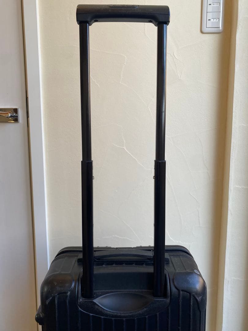 RIMOWA ブラック キャリーケース