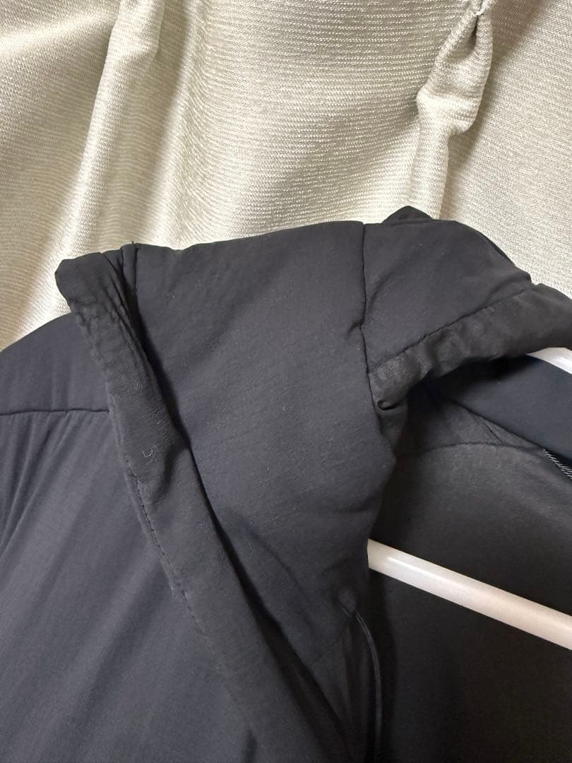 アークテリクス　アトムAR フーディ　メンズ　Sサイズ