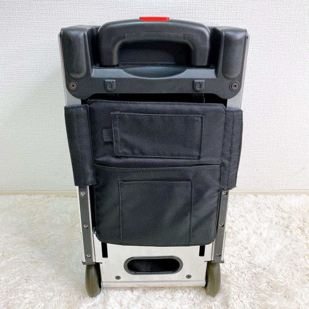 ZUCA PRO ズーカ シルバー 座れるキャリーバッグ　32L 機内持込可