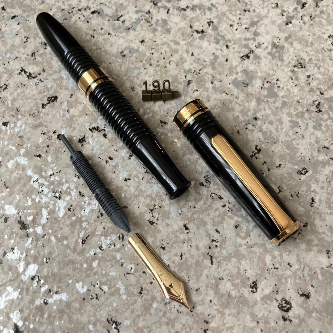 #190 未使用品 万年筆 PLATINUMプラチナ ギャザード 14k