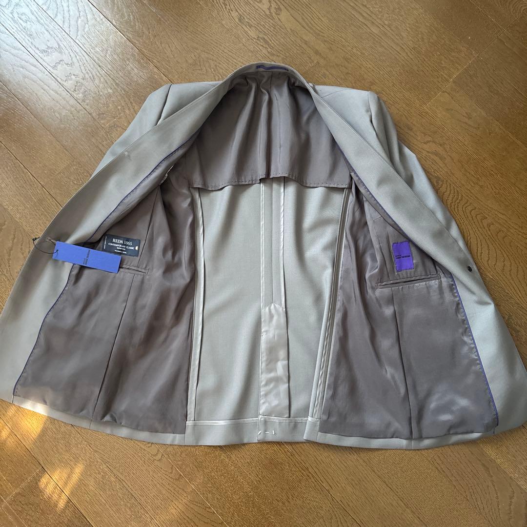 ③新品アオキ　ジュンコシマダ 上質素材REDA パンツスーツ