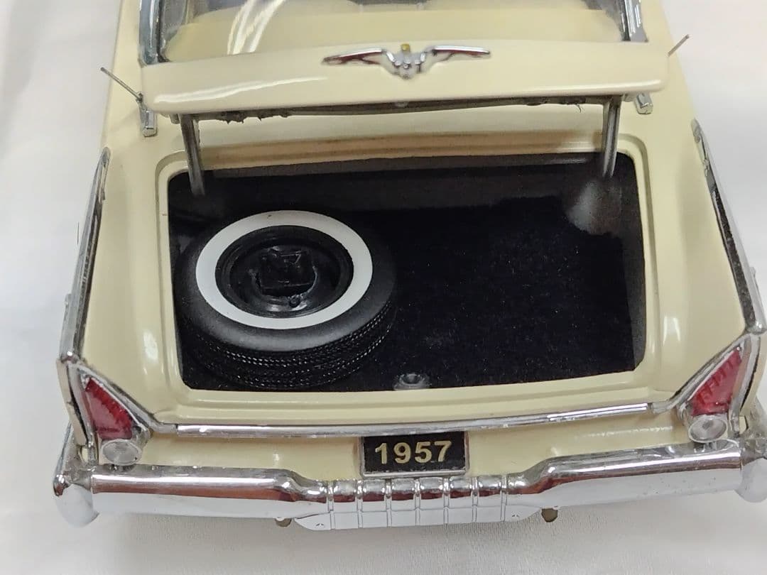 フランクリンミント　1957 1/24 プリムスフューリー　美品