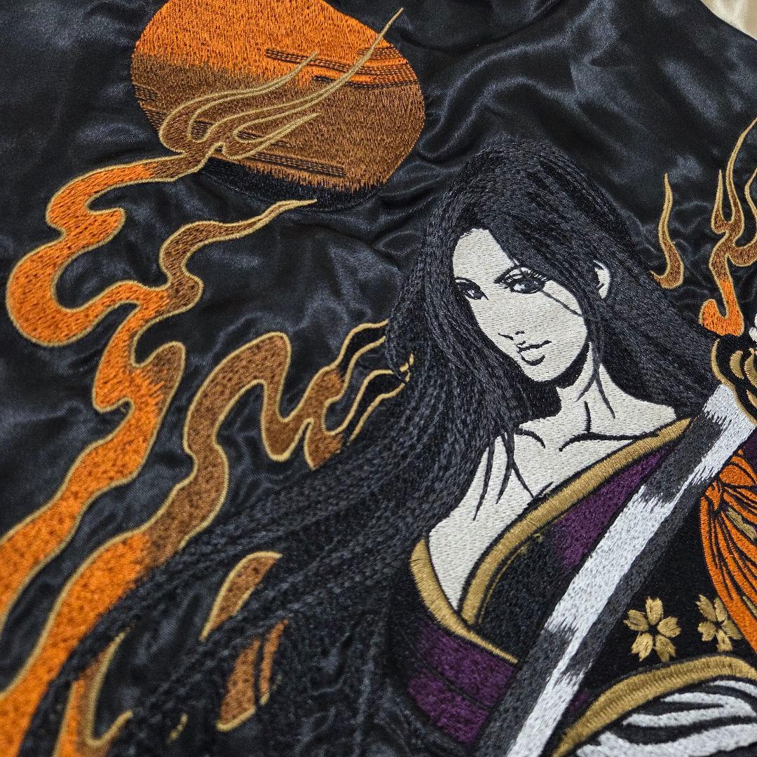 新品未使用タグ付き　抜刀娘スカジャン 　和柄金　女性刺繍　絡繰魂　Lサイズ
