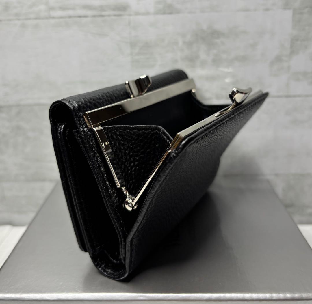 上品！大人気！ヴィヴィアンウエストウッド スモールフレームウォレット 黒