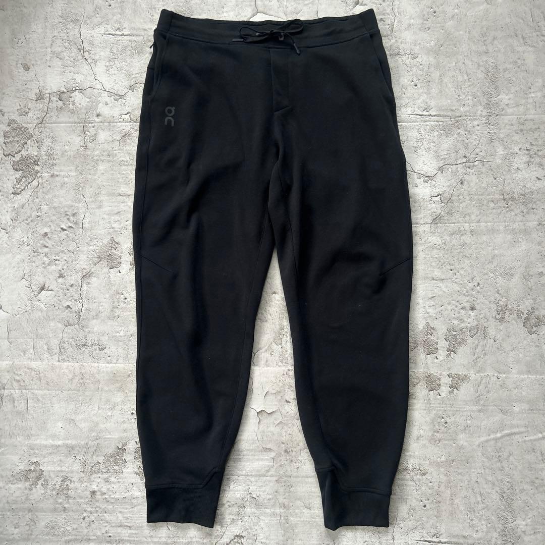 完売品 On Run On Clouds スウェットパンツ ブラック L