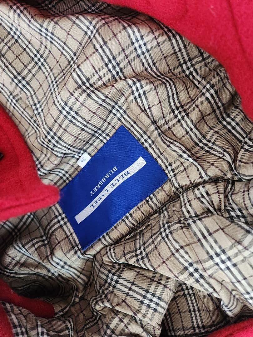 バーバリー　ブルーレーベル　ダッフルコートBURBERRYBLUELABEL 赤