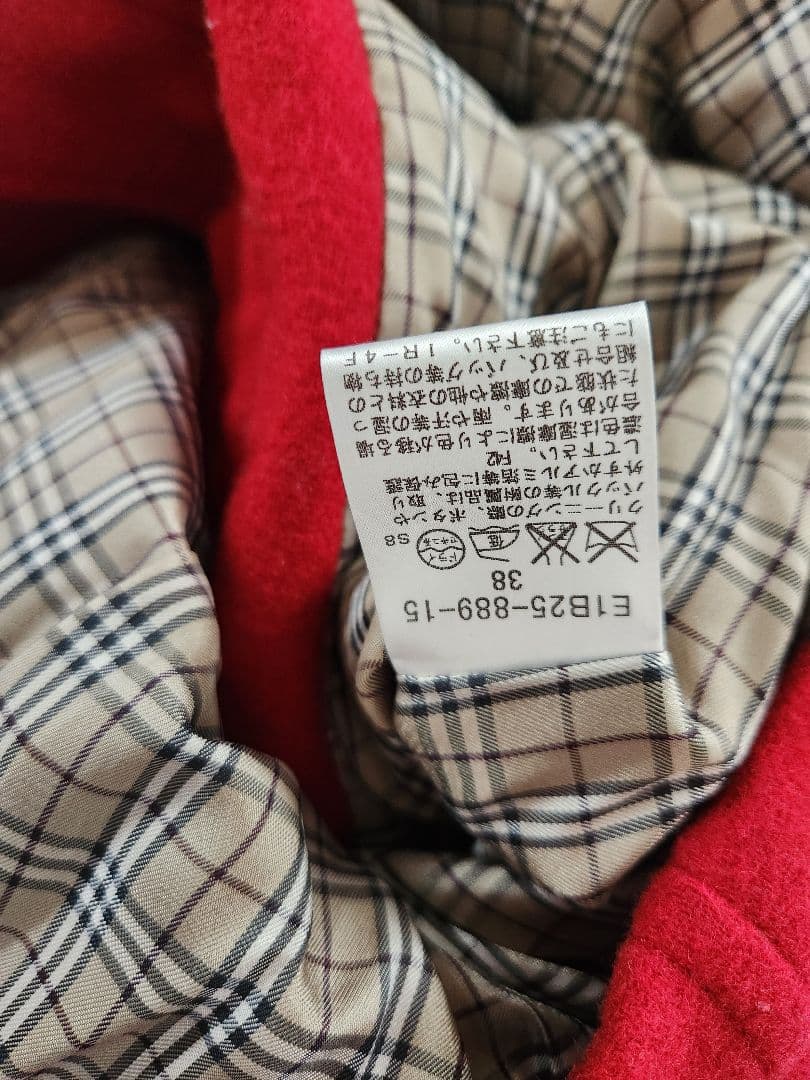 バーバリー　ブルーレーベル　ダッフルコートBURBERRYBLUELABEL 赤