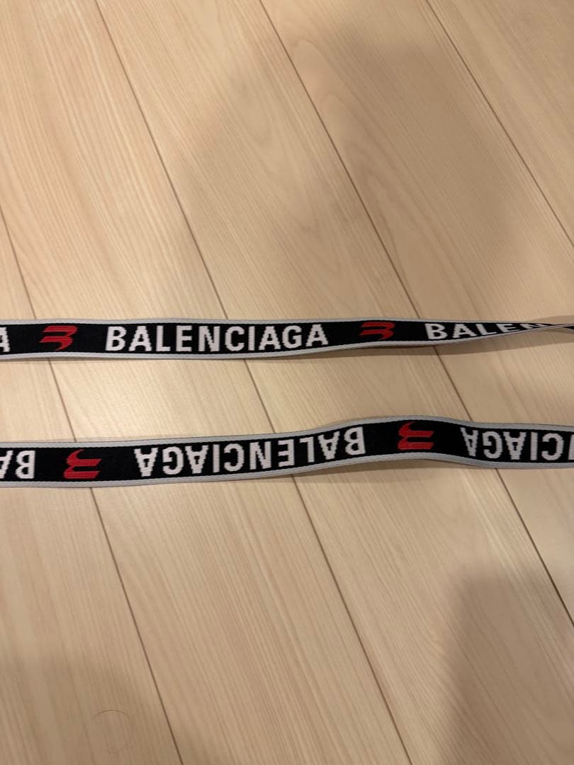 BALENCIAGA Dリング　ロゴベルト