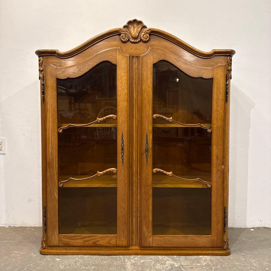 akbヴィンテージ　キャビネット　ショーケース