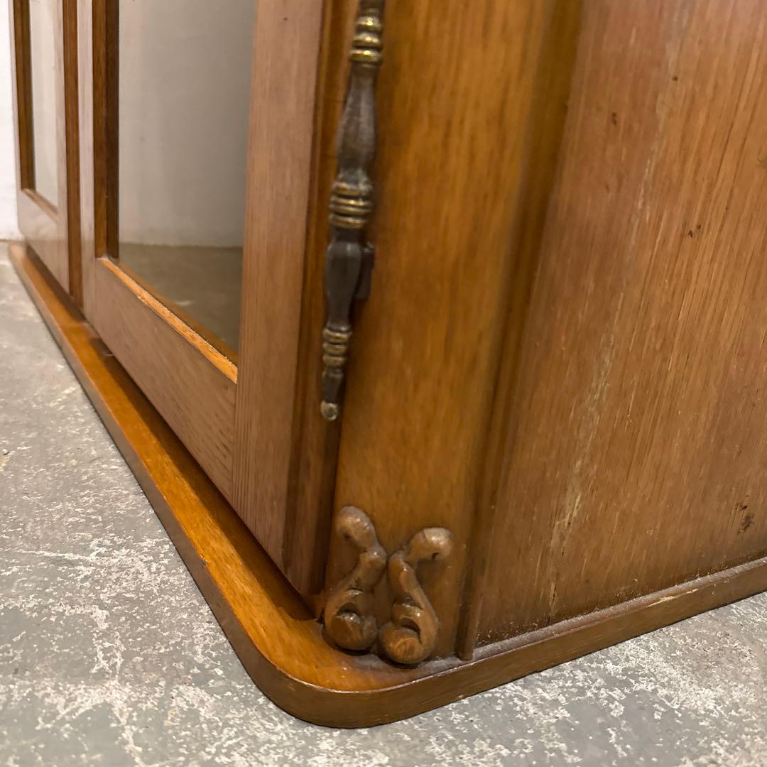 akbヴィンテージ　キャビネット　ショーケース