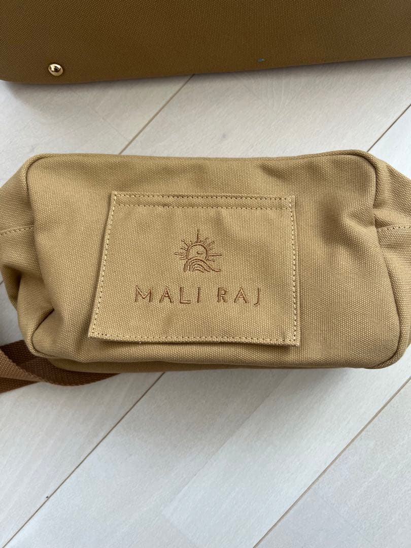 MALI RAJ ベージュ マザーズバッグ オムツショルダーバック セット