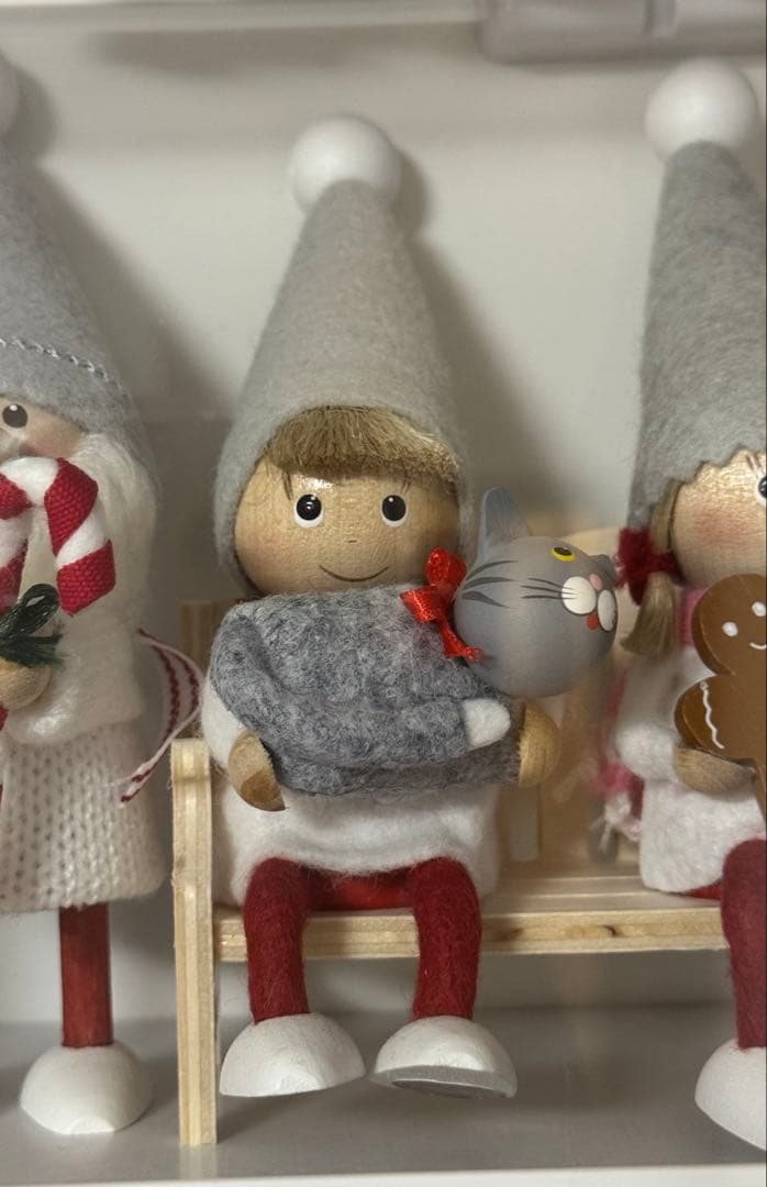 伊勢丹限定 ノルディカニッセ ネコを抱える男の子 サイレントナイトシリーズ