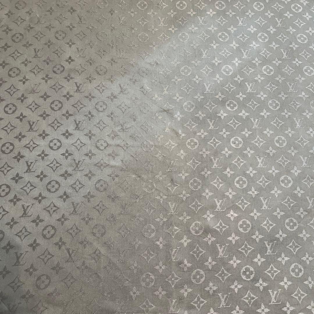 ルイヴィトン　大判ストール　グレー　シルク　ウール　灰色　スカーフ　マフラー