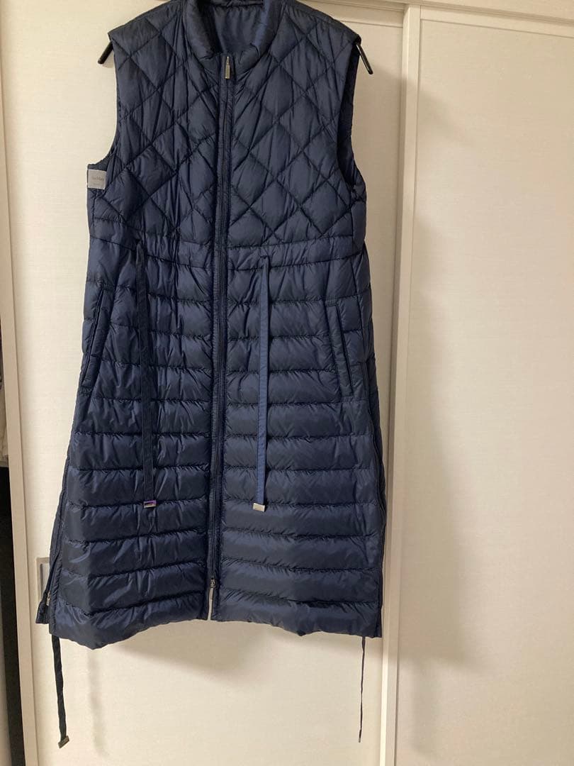 超美品！正規品maxmaraマックスマーラのダウンジレ