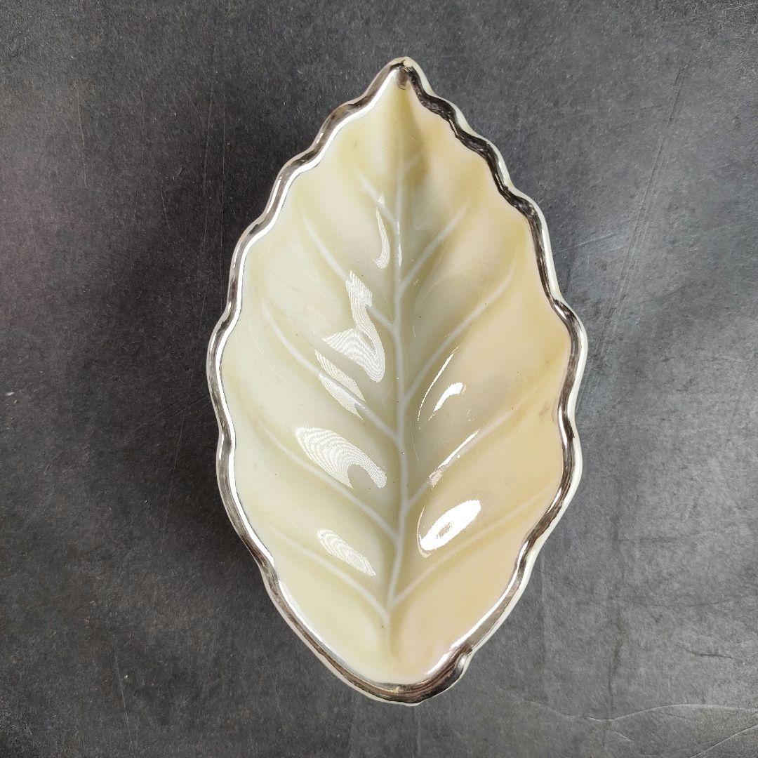 C13-1/在銘/プラチナ縁 刺身皿大8客・小8客/共箱/葉形皿/小皿/向付