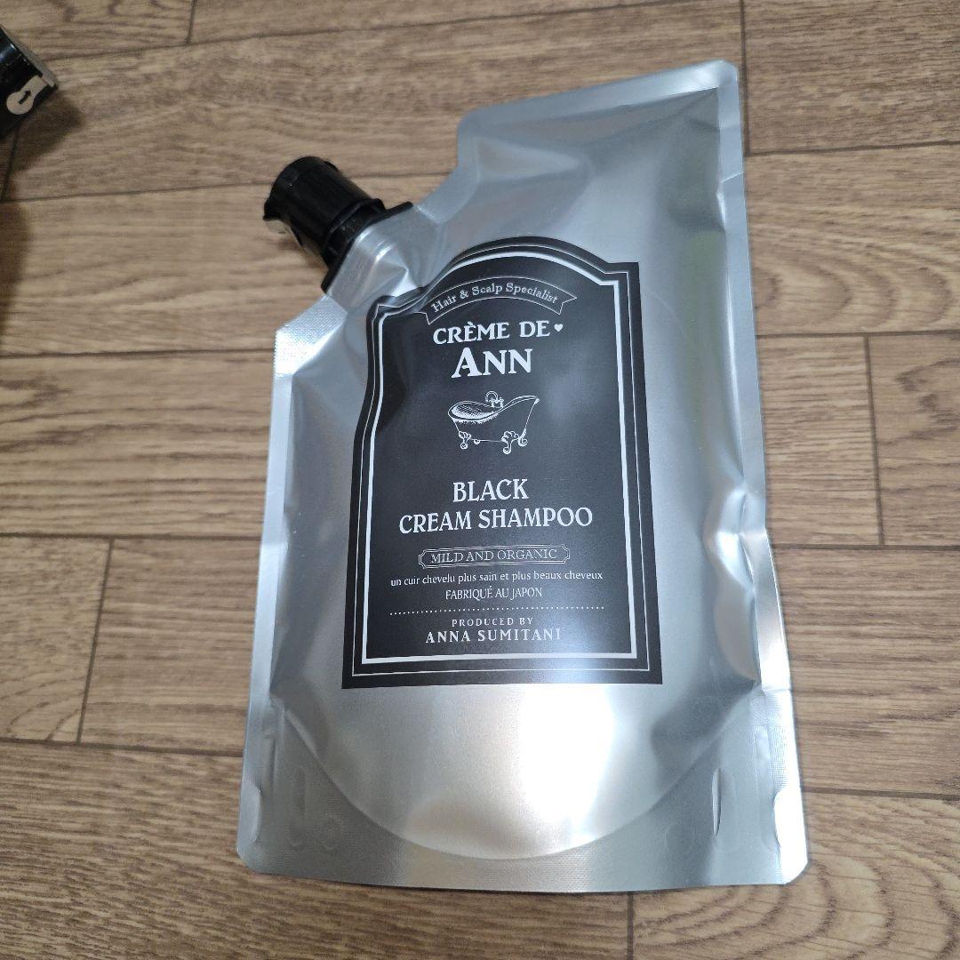 クレーム・ド・アン ブラッククリームシャンプー 400g×4個セット
