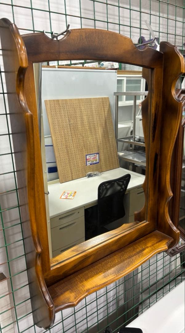 T32 カリモク 壁掛け鏡