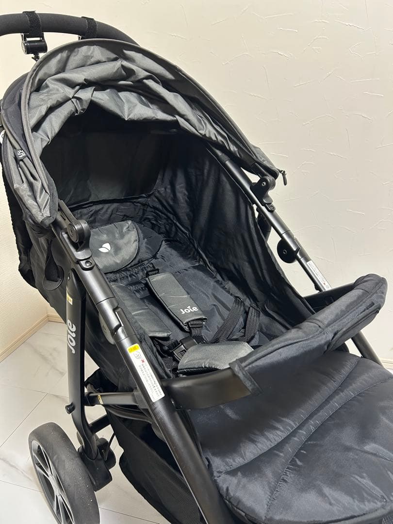 【送料込み】❗️激美品❗️joieベビーカー　ライトトラックス　ミッドナイト