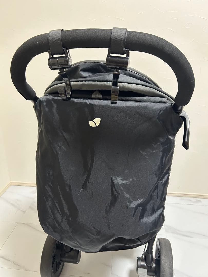 【送料込み】❗️激美品❗️joieベビーカー　ライトトラックス　ミッドナイト