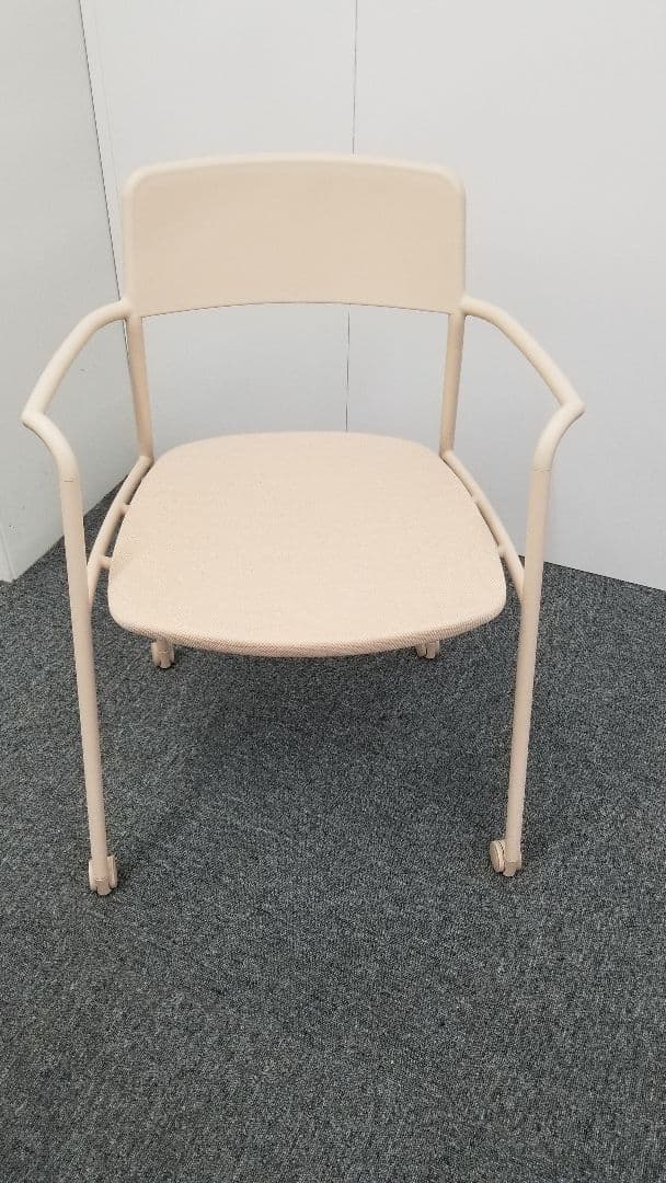 コクヨ　Anyチェアー②