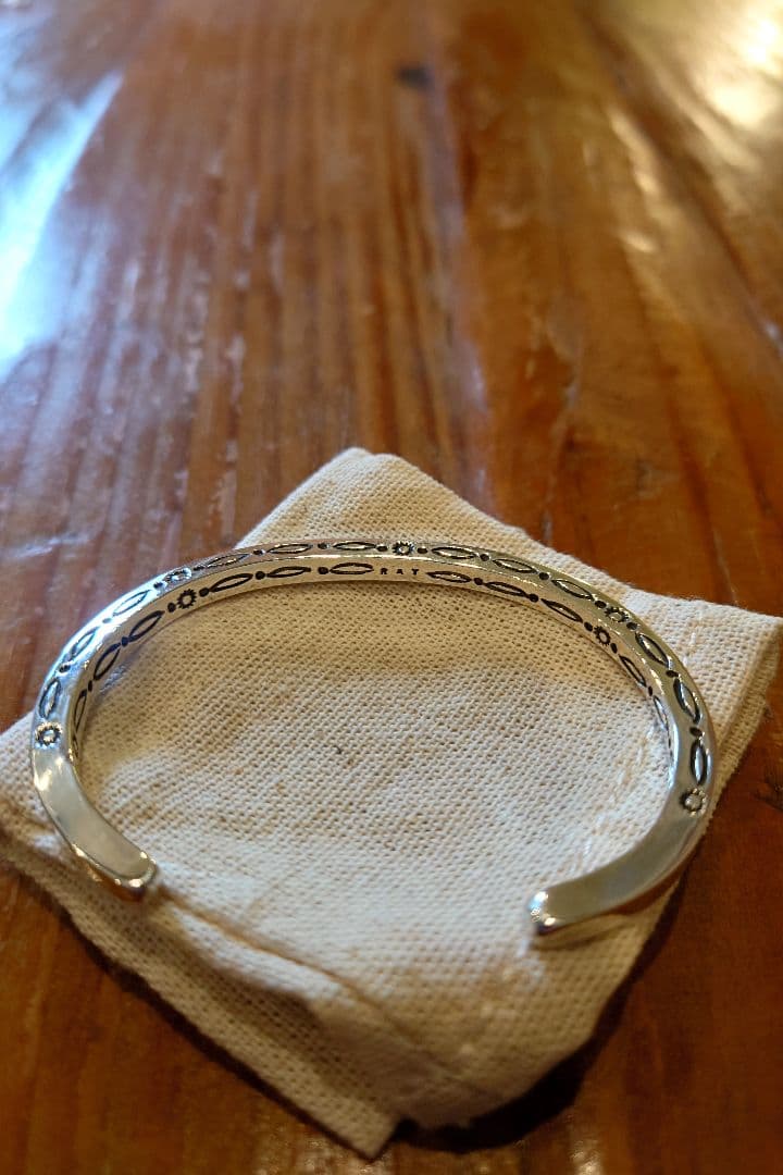 RAY ADAKAI ナバホ レイアダカイ シルバーバングル